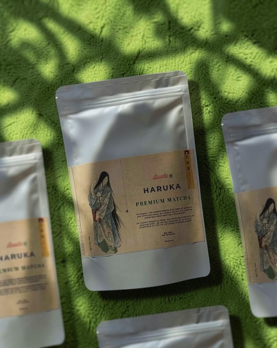 LISATA MATCHA Hakura premium matcha green tea in a sealed white pouch on a bright green textured background