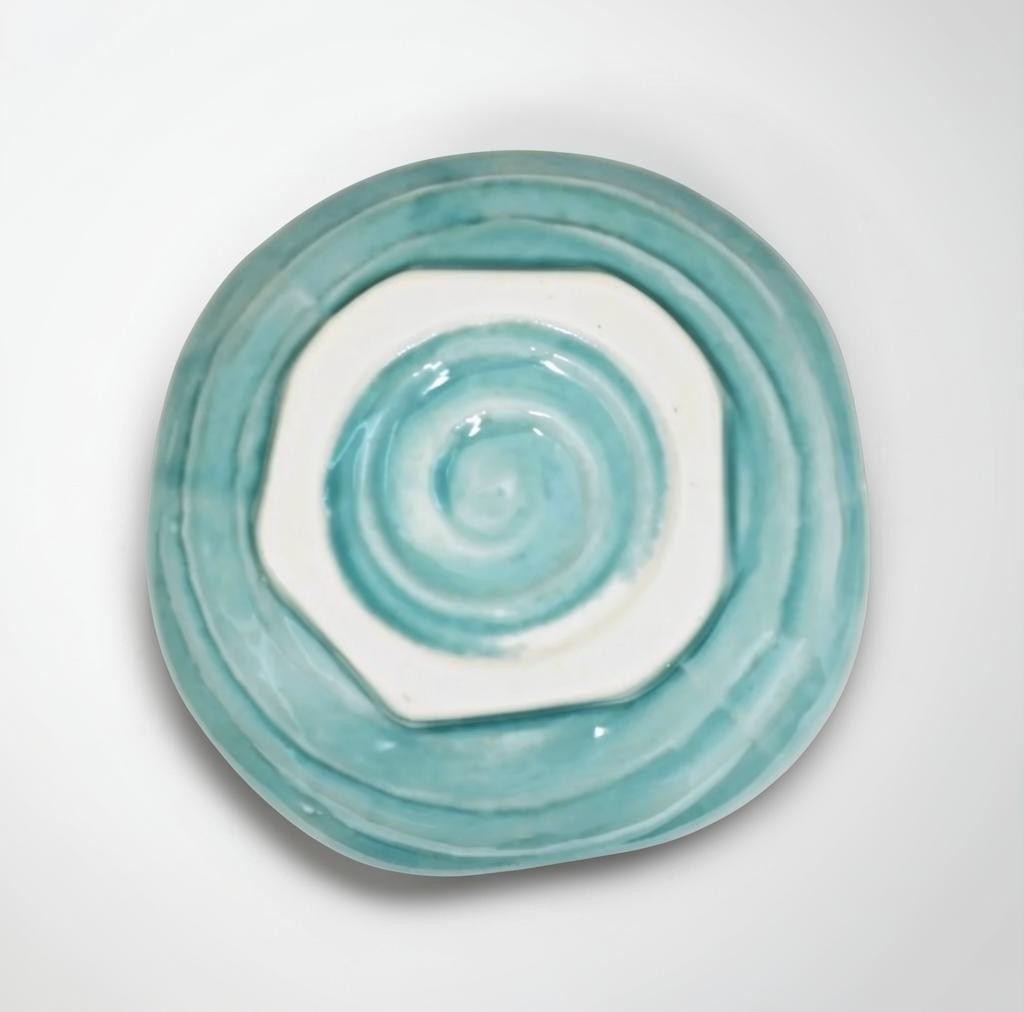 LISATA MATCHA 7oz Minoware turquoise ceramic matcha bowl showing the textured base and spiral design
